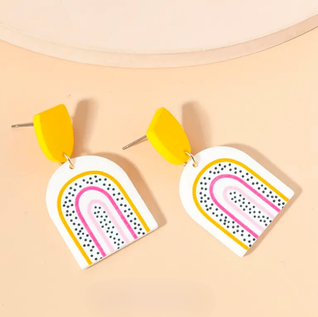 Arch rainbow dangles