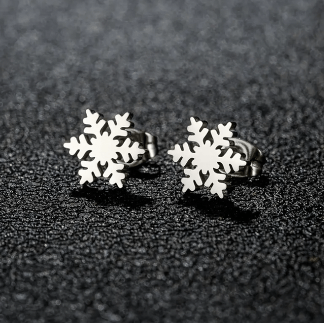 Snowflake studs
